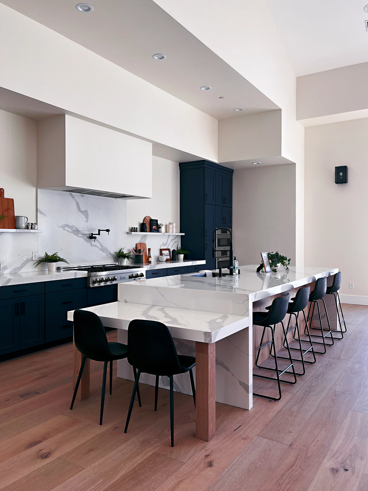 ZLINE - Kitchen Package with Refrigeration, 48&quot; Stainless Steel Rangetop, 48&quot; Range Hood, 30&quot; Double Wall Oven and 24&quot; Tall Tub Dishwasher