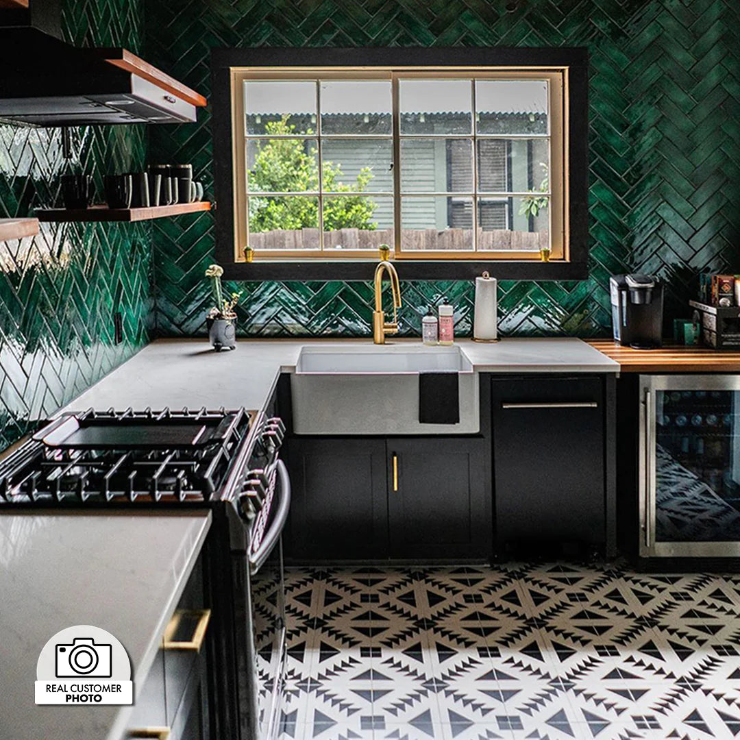 ZLINE 18 in. Compact Black Matte Top Control Dishwasher with Stainless Steel Tub and Traditional Style Handle, 52dBa