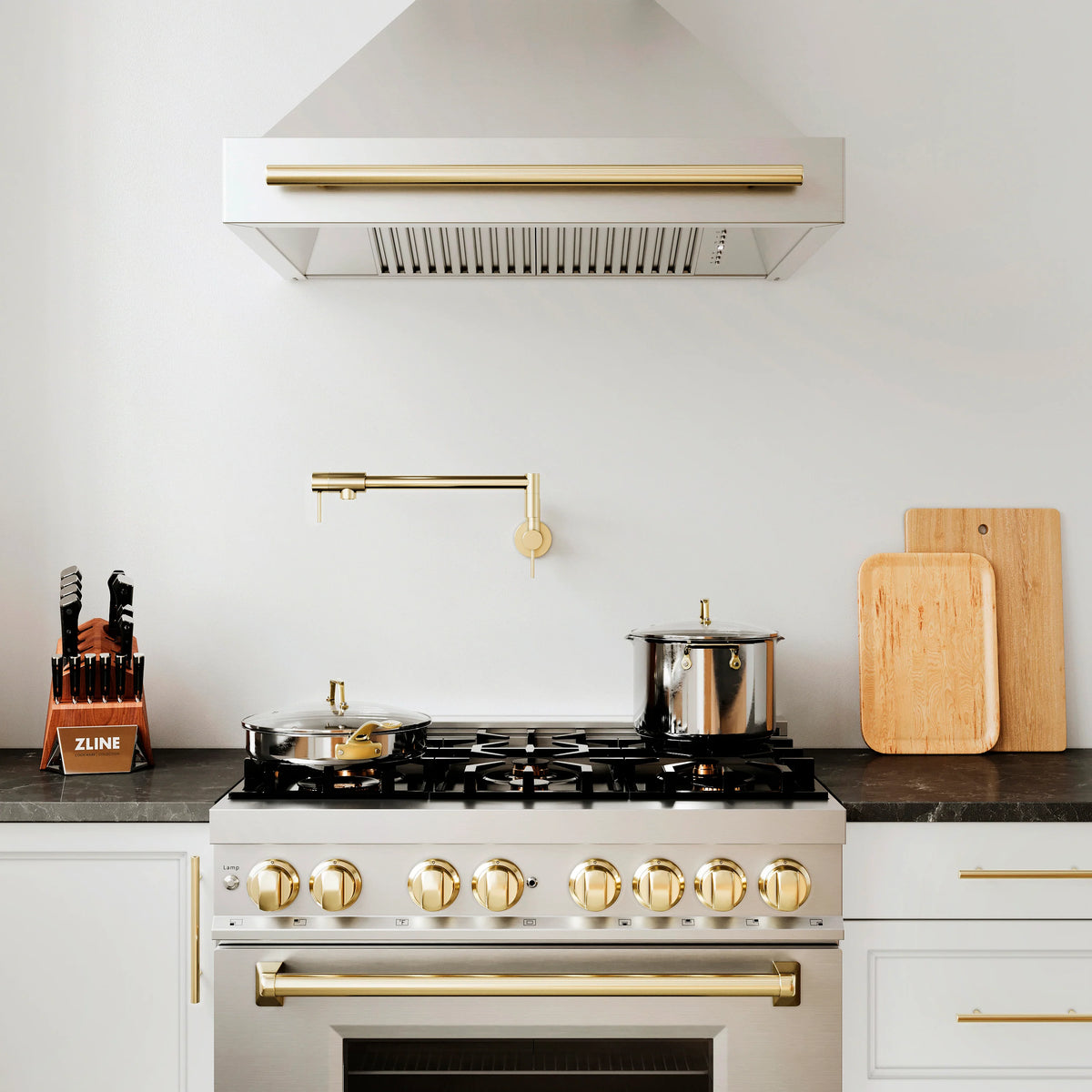 ZLINE - 36&quot; Autograph Edition Stainless Steel Range Hood with Stainless Steel Shell and Gold Handle (8654STZ-36-G)