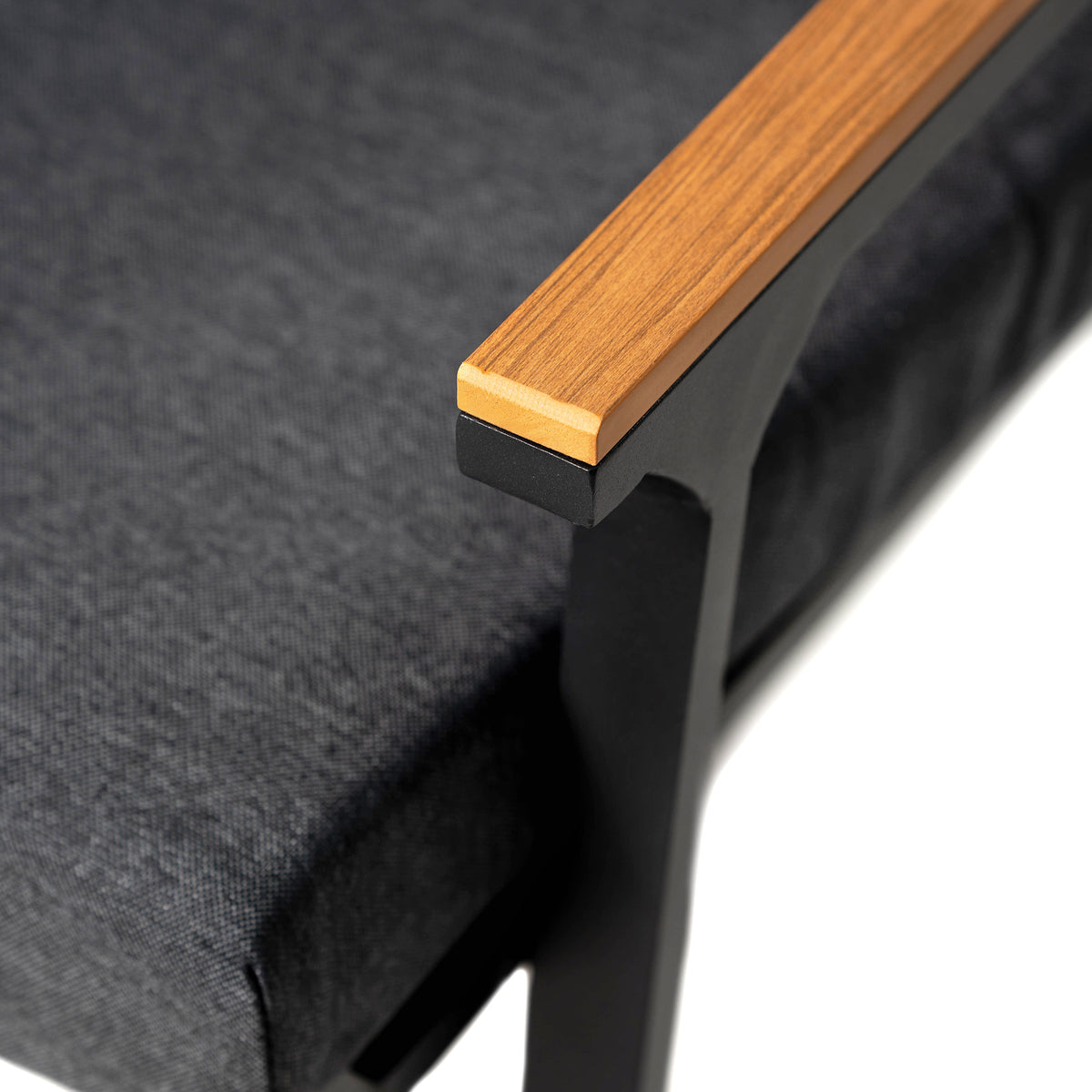 Deko Living - Outdoor 4-Person Patio Set &amp; Coffee Table