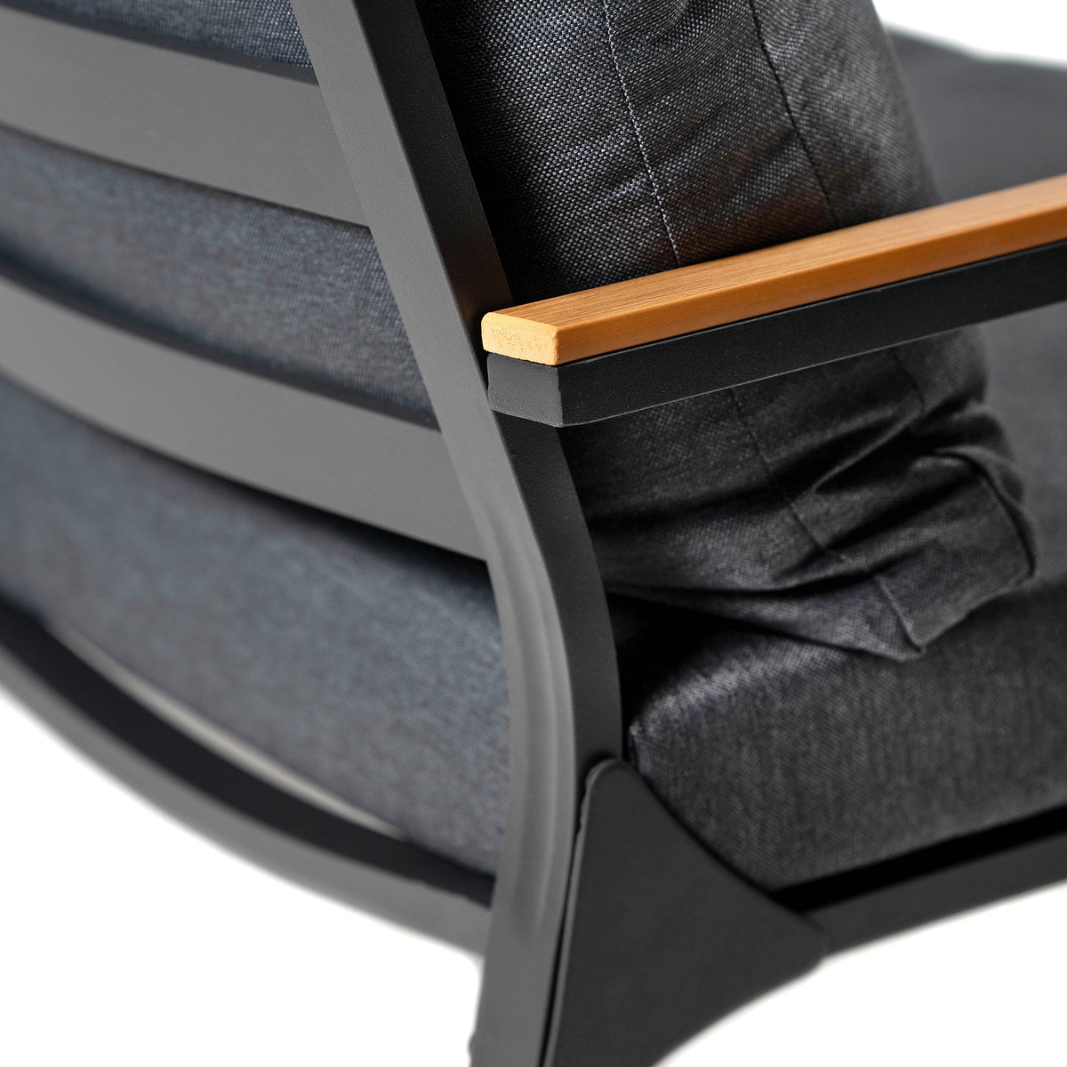 Deko Living - Outdoor 4-Person Patio Set &amp; Coffee Table