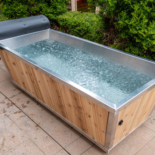 Canadian Timber - The Polar Plunge Tub