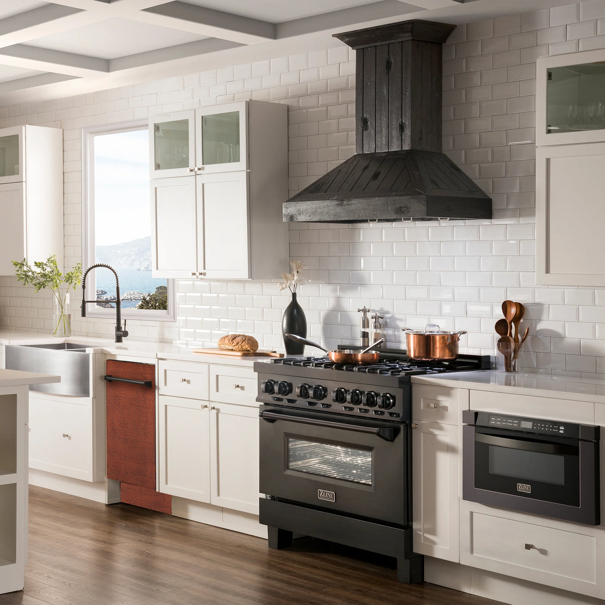 ZLINE 18 in. Compact Hand-Hammered Copper Top Control Dishwasher with Stainless Steel Tub and Traditional Style Handle, 52dBa