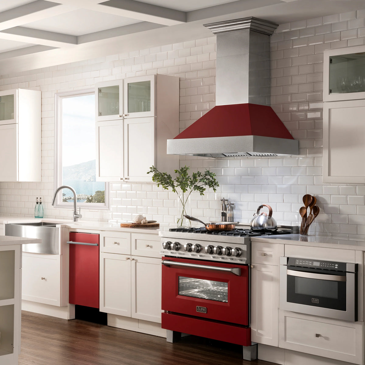 ZLINE 18 in. Compact Red Matte Top Control Dishwasher with Stainless Steel Tub and Modern Style Handle, 52dBa