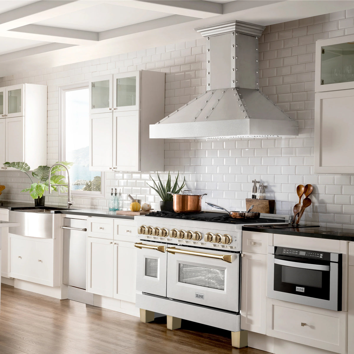 ZLINE - Autograph Edition 48&quot; 6.0 cu. ft. Dual Fuel Range, Gas Stove, Electric Oven in Stainless Steel, Gold Accents