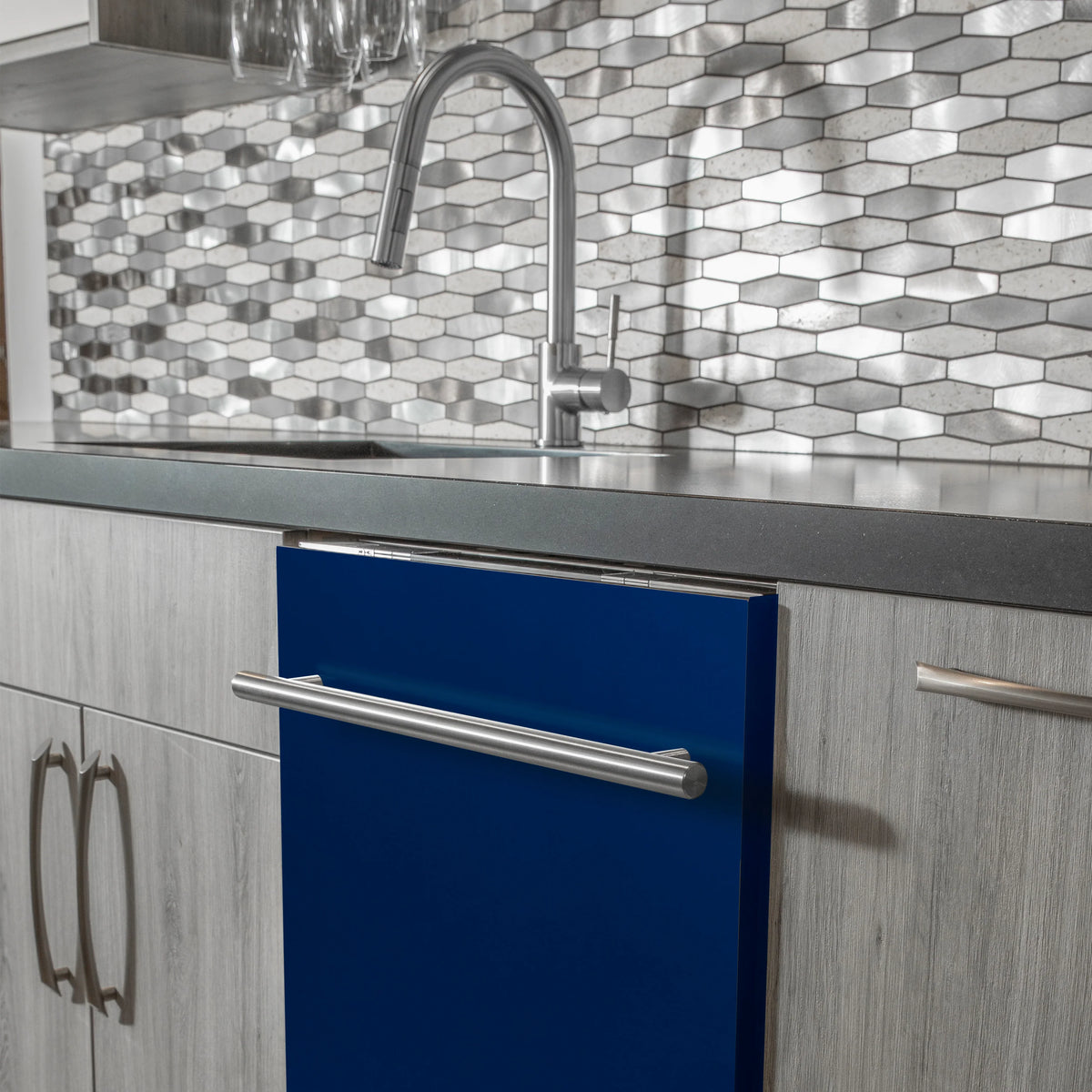 ZLINE 24 in. Blue Gloss Top Control Dishwasher with Stainless Steel Tub and Modern Style Handle, 52dBa