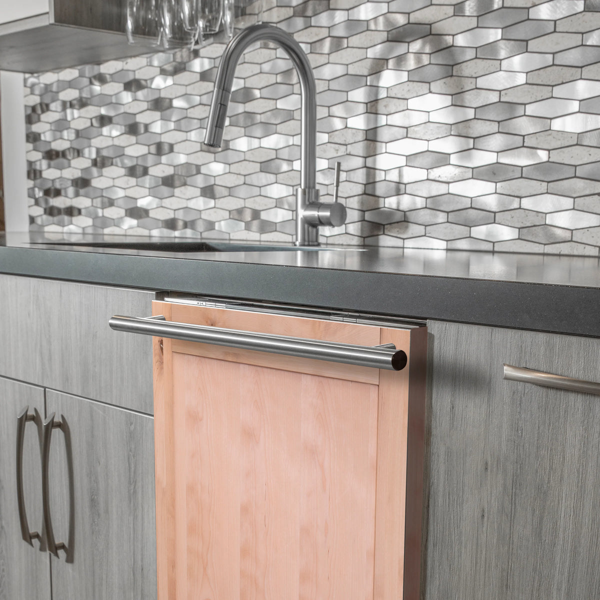 ZLINE 24 in. Unfinished Top Control Dishwasher with Stainless Steel Tub and Modern Style Handle, 52dBa