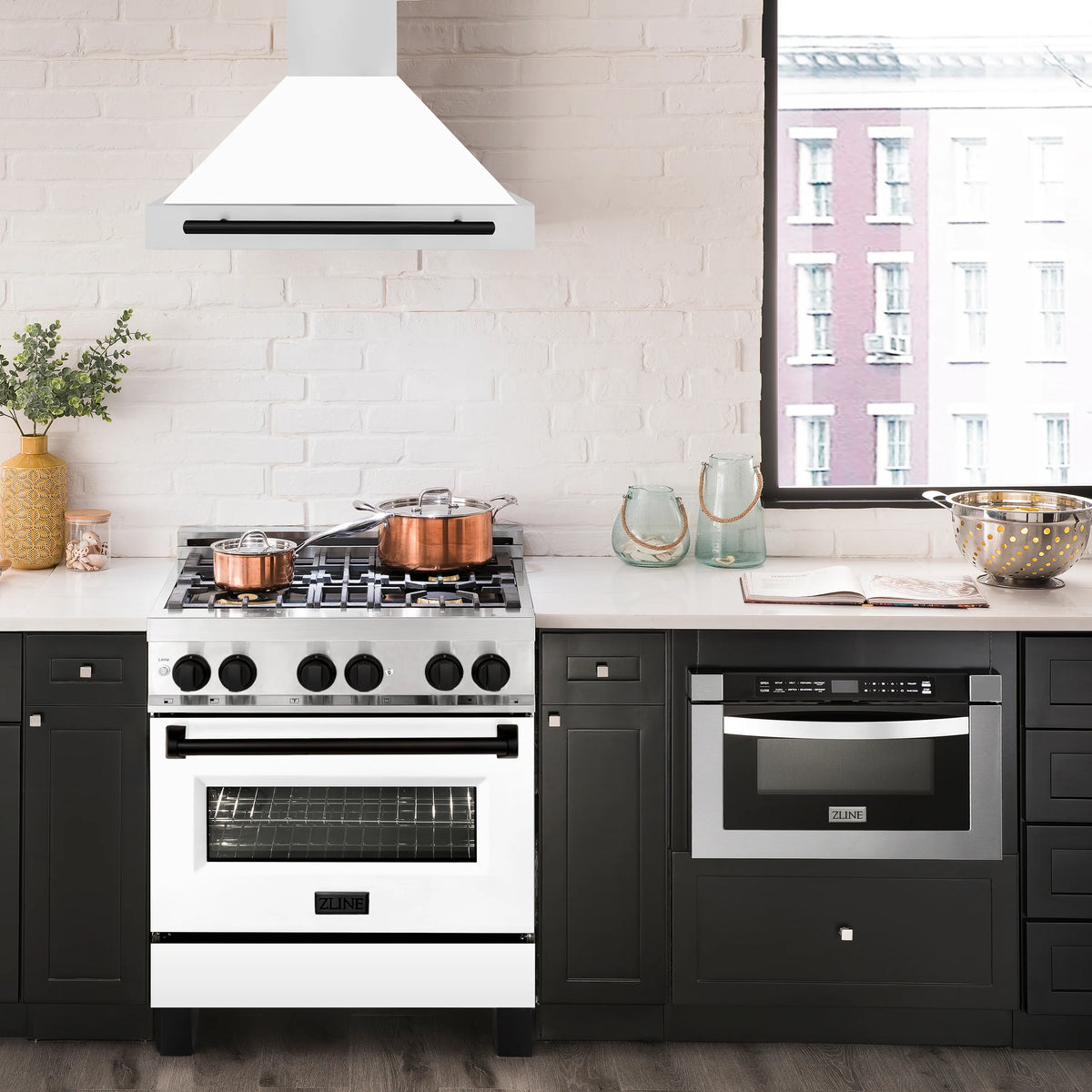 ZLINE - 30 in. Autograph Edition Convertible Stainless Steel Range Hood with White Matte Shell and Matte Black Accents (KB4STZ-WM30-MB)