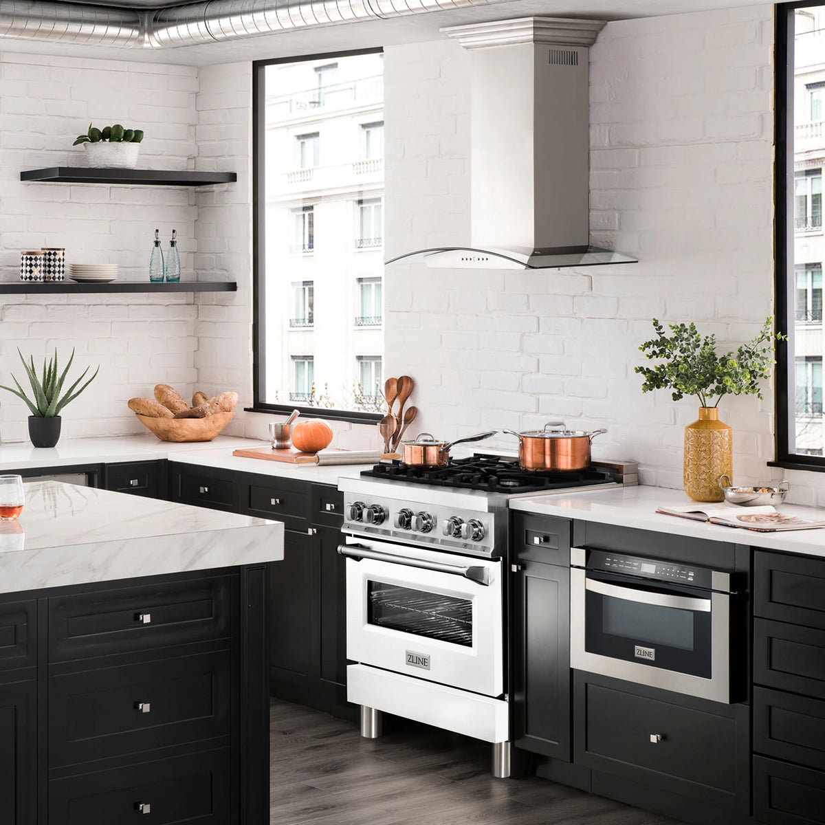 ZLINE - 30&quot; 4.0 cu. ft. Dual Fuel Range with Gas Stove and Electric Oven in Stainless Steel and White Matte Door (RA-WM-30)