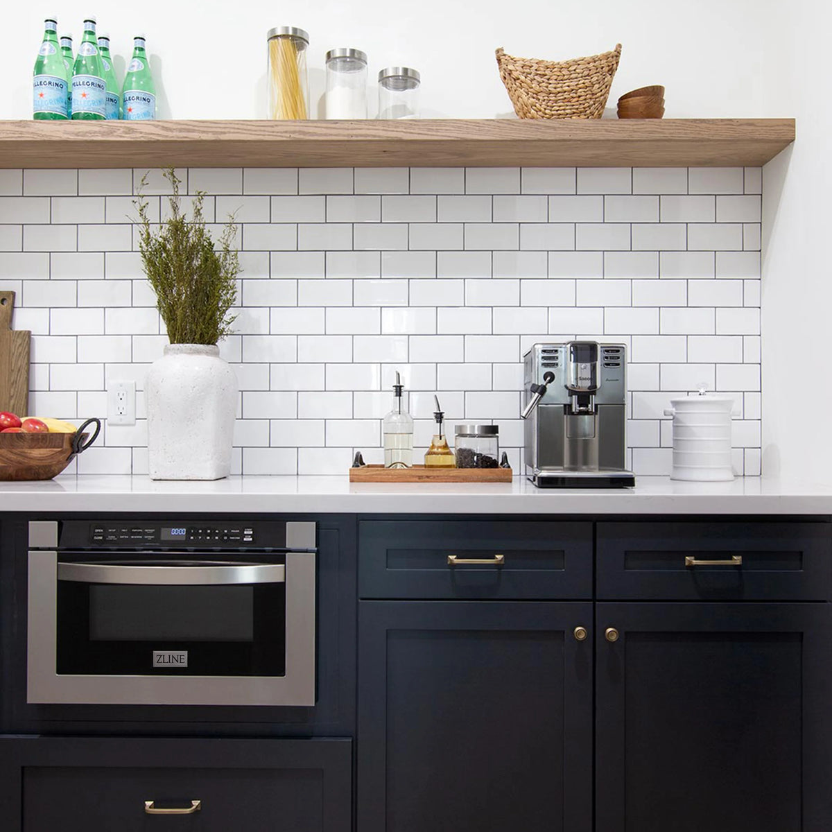 ZLINE 24&quot; 1.2 cu. ft. Built-in Microwave Drawer in Stainless Steel