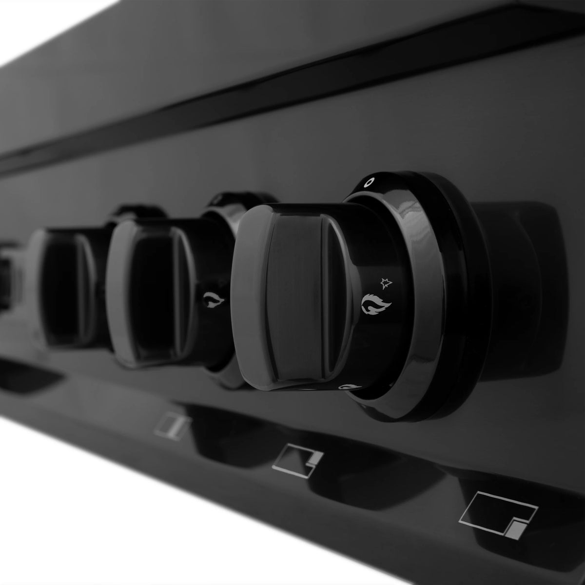 ZLINE - 48&quot; Porcelain Gas Stovetop in Black Stainless Steel with 7 Gas Brass Burners and Griddle (RTB-48)