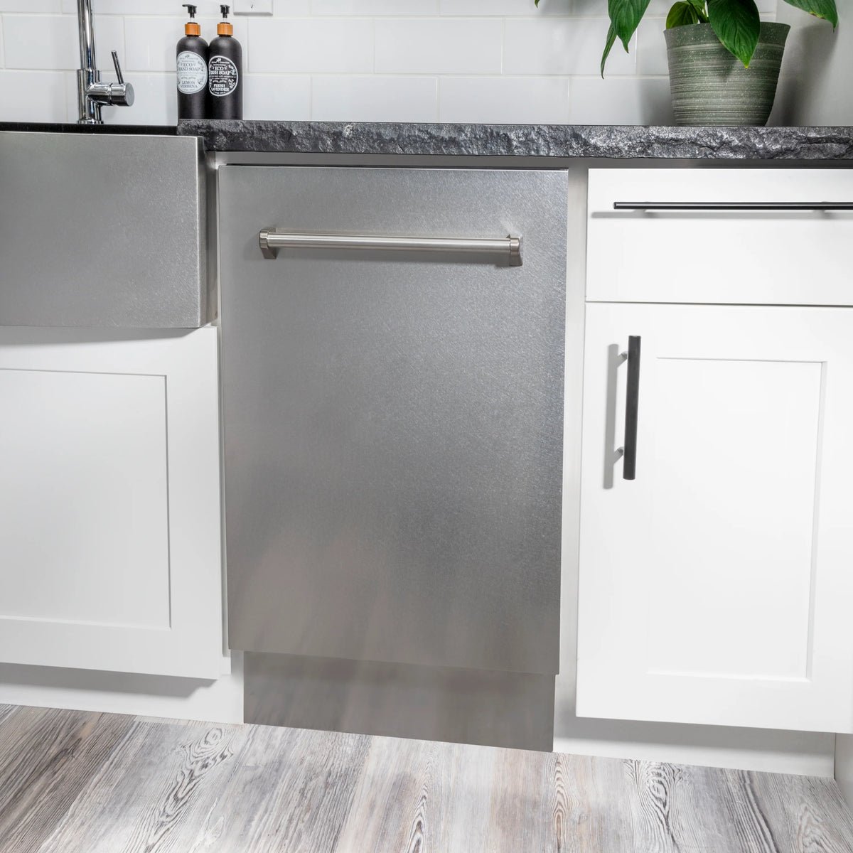 ZLINE 18&quot; Tallac Series 3rd Rack Top Control Dishwasher in DuraSnow with Stainless Steel Tub, 51dBa (DWV-SN-18)