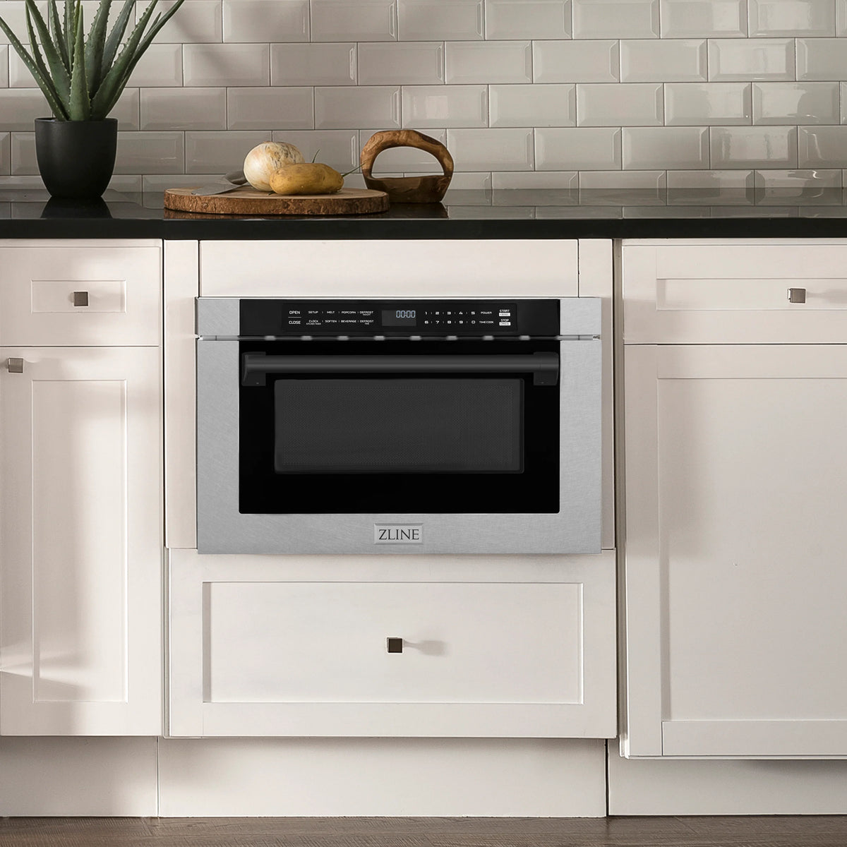 ZLINE - Autograph Edition 24&quot; 1.2 cu. ft. Built-in Microwave Drawer, Traditional Handle in Stainless Steel, Matte Black Accents