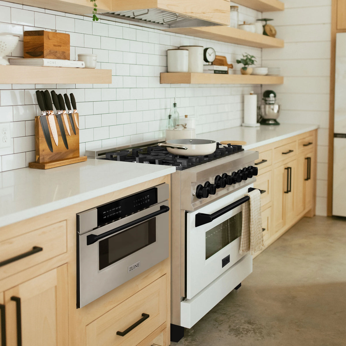 ZLINE - Autograph Edition 30&quot; 1.2 cu. ft. Built-In Microwave Drawer in Stainless Steel with Matte Black Accents