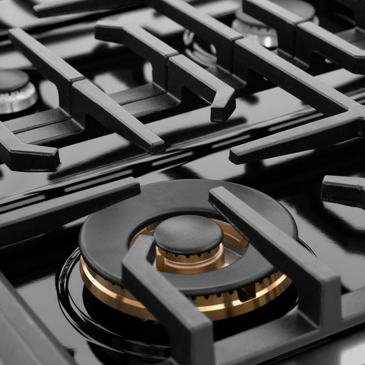 ZLINE - 30 in. Autograph Edition Paramount Gas Rangetop with 4 Burners and Porcelain Cooktop in Black Stainless Steel with Polished Gold Accents