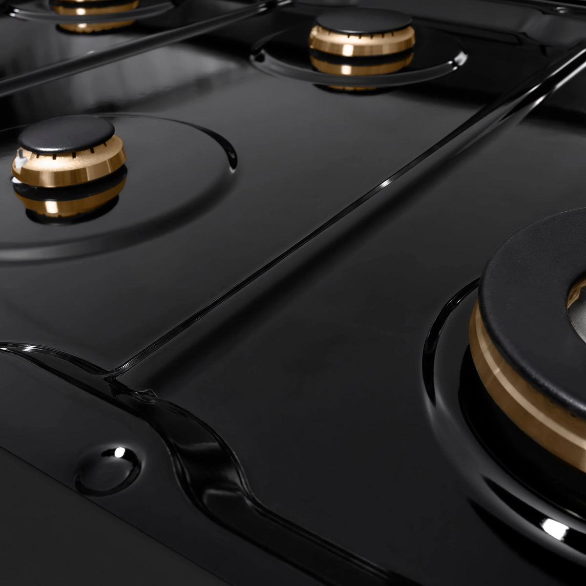 ZLINE - 48 in. Paramount Gas Rangetop with 8 Brass Burners and Porcelain Cooktop in Black Stainless Steel (SRTB-BR-48)