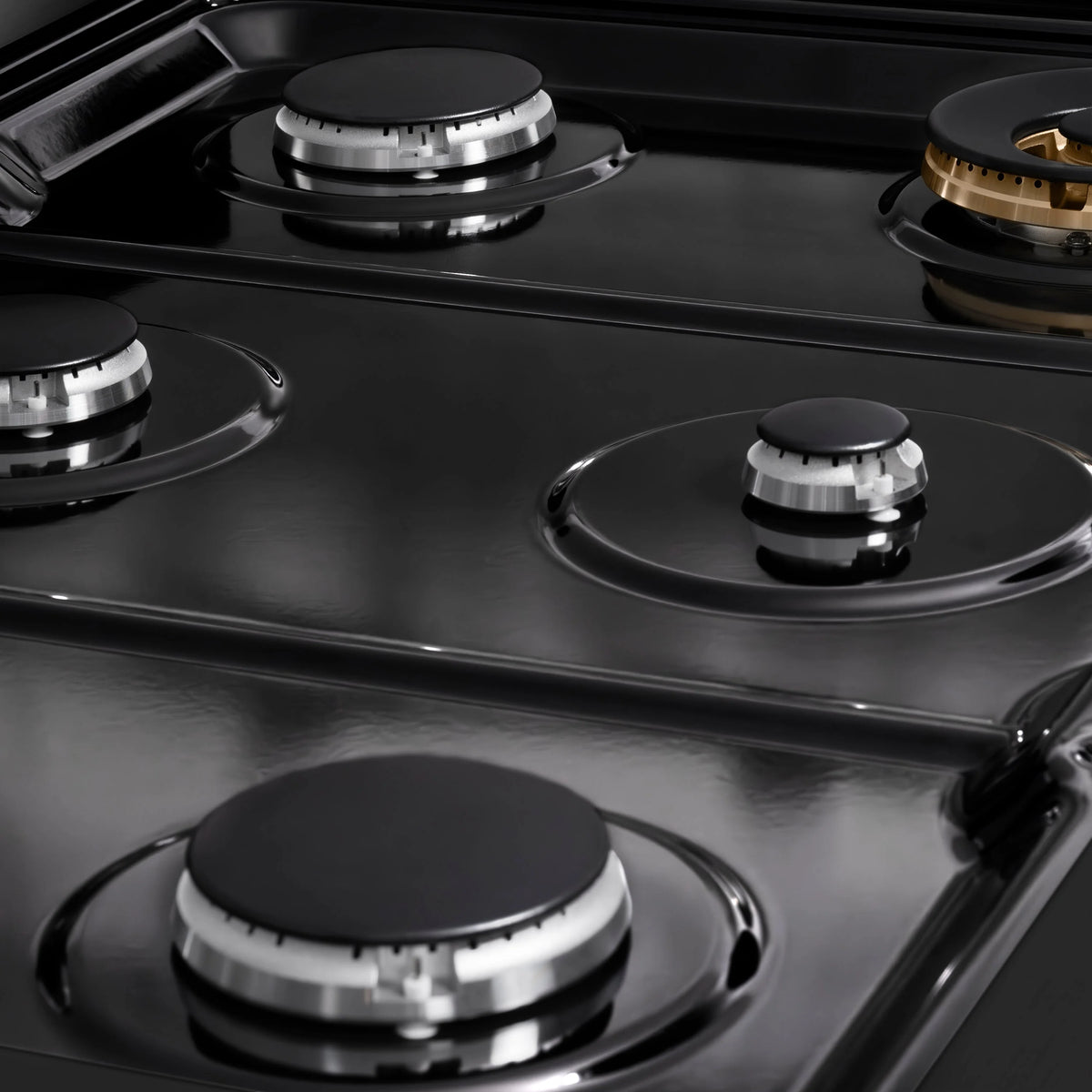 ZLINE - 36 in. Paramount Gas Rangetop with 6 Burners and Porcelain Cooktop in Black Stainless Steel