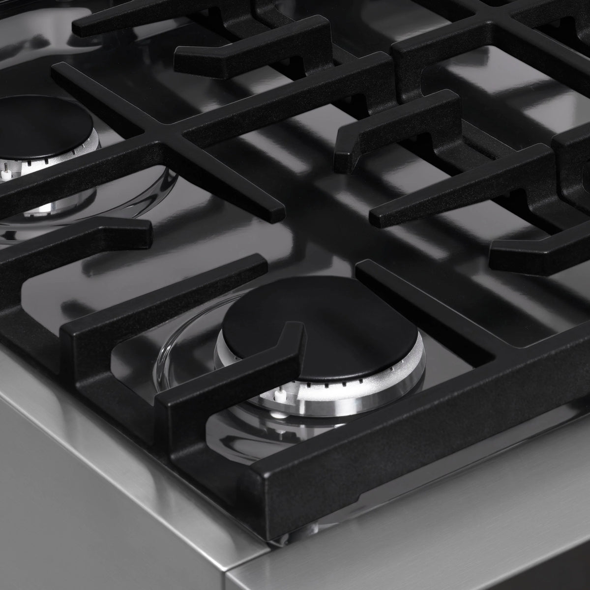 ZLINE - 30 in. Paramount Gas Rangetop with 4 Burners and Porcelain Cooktop in Stainless Steel (SRT30)