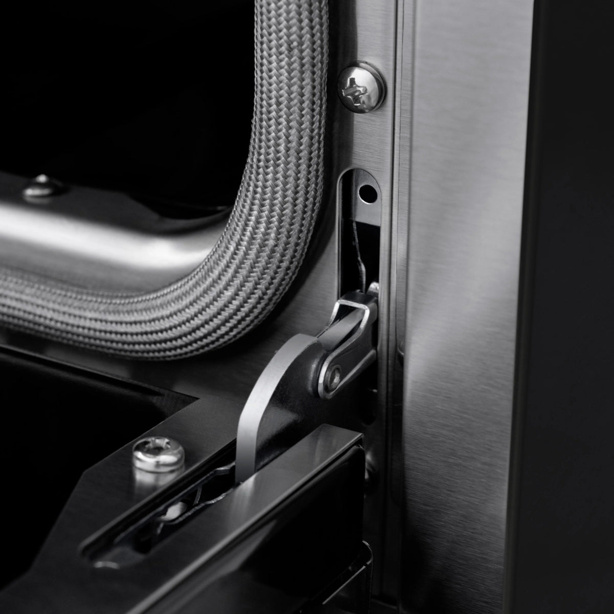 ZLINE - 30 in. 4.2 cu. ft. Paramount Gas Range with 4 Burner Cooktop and Convection Gas Oven in Black Stainless Steel (SGRB-30)