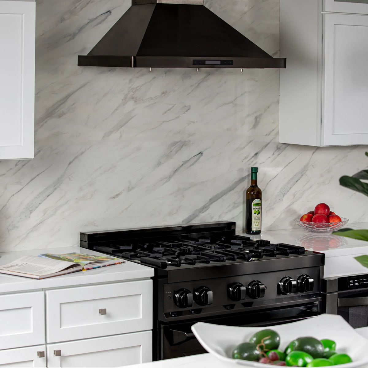 ZLINE - 30 in. 4.0 cu. ft. Legacy Dual Fuel Range with 4 Burner Gas Cooktop and Electric Convection Oven in Black Stainless Steel (RAB-30)