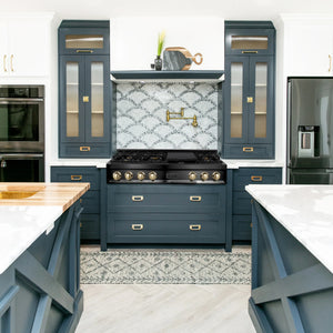 ZLINE - Autograph Edition 48" Porcelain Rangetop with 7 Gas Burners in Black Stainless Steel and Gold Accents (RTBZ-48-G)
