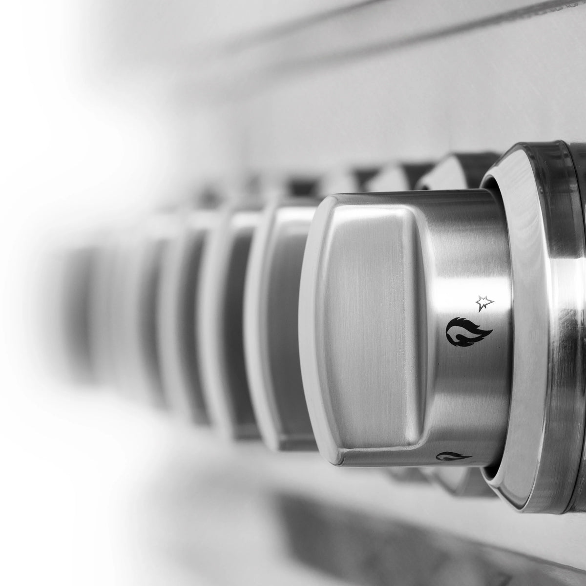 ZLINE - 36&quot; 4.6 cu. ft. Dual Fuel Range with Gas Stove and Electric Oven in Fingerprint Resistant Stainless Steel and Brass Burners (RAS-SN-BR-36)