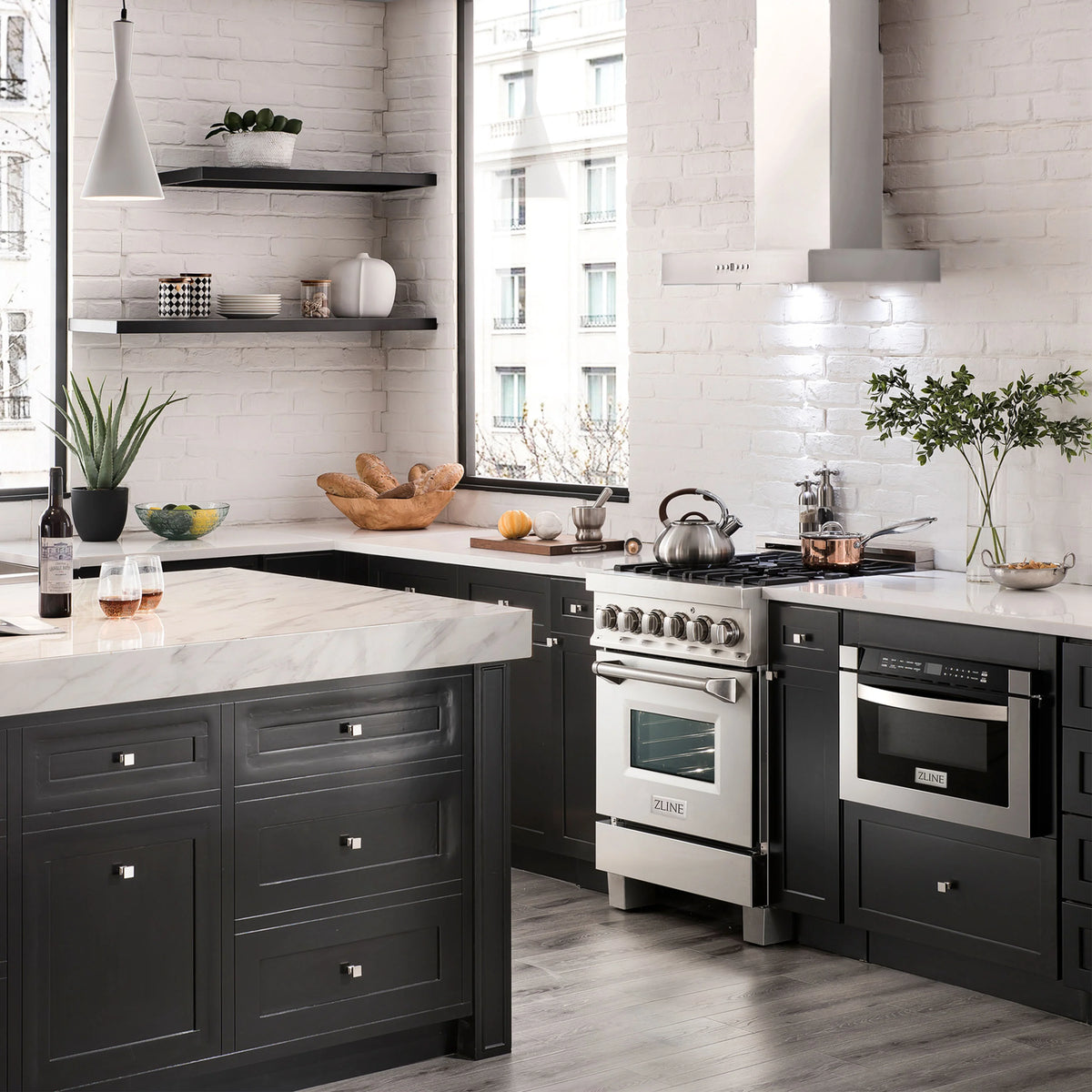 ZLINE - 24&quot; Convertible Vent Wall Mount Range Hood in Stainless Steel (KE-24)