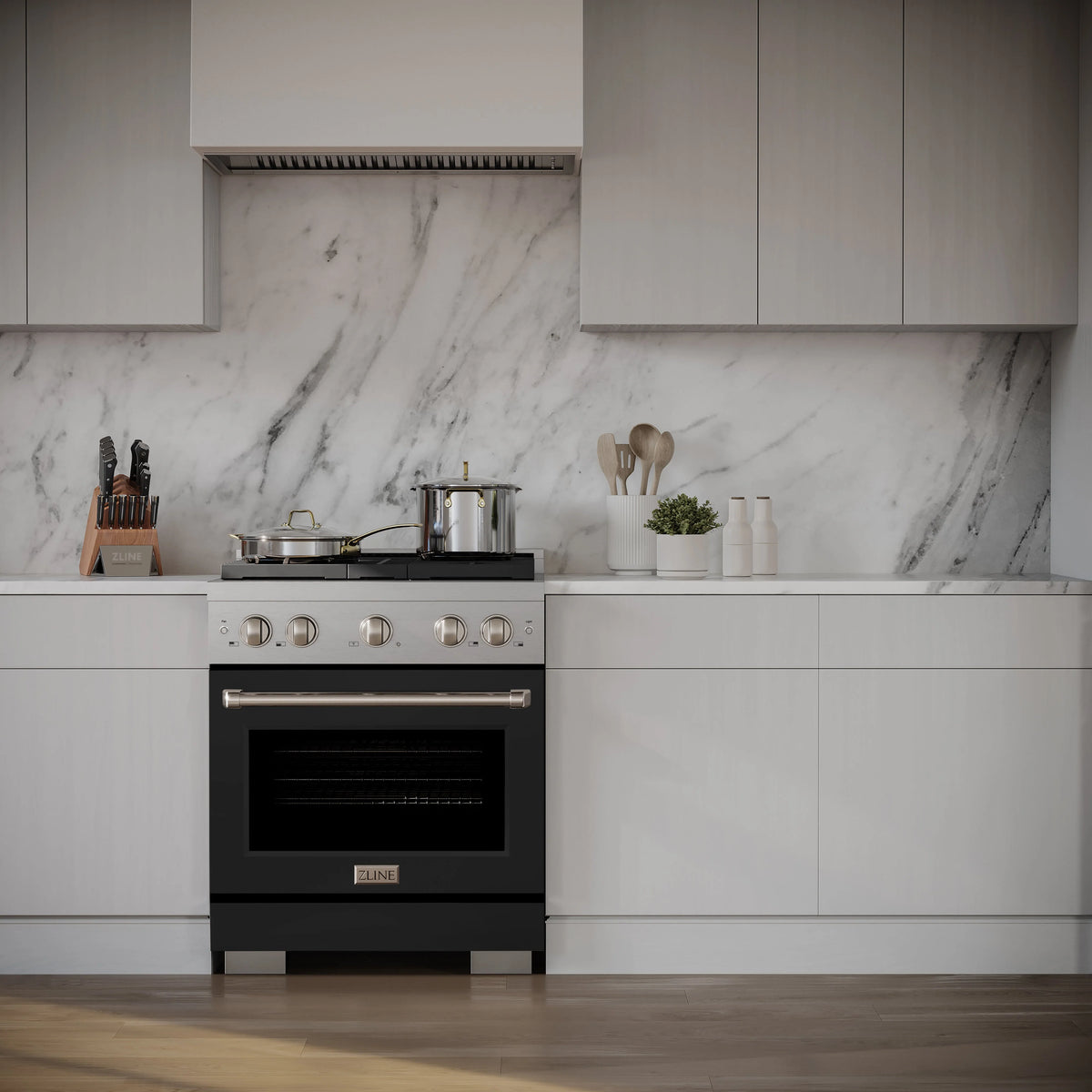 ZLINE - 30 in. 4.2 cu. ft. Paramount Gas Range with 4 Burner Cooktop and Convection Gas Oven in