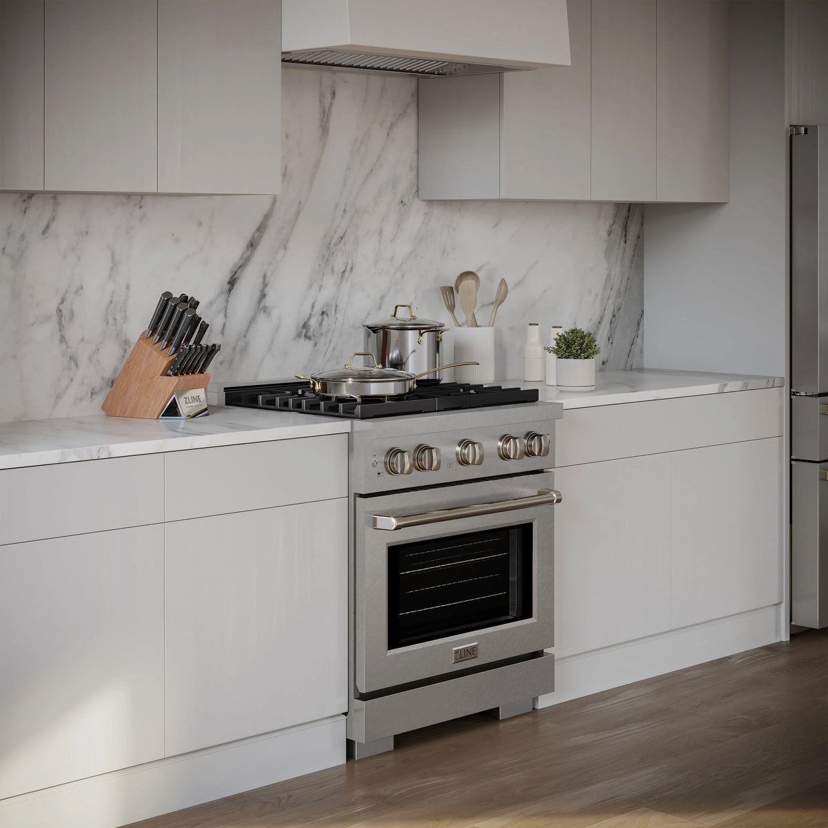 ZLINE - 30 in. 4.2 cu. ft. Paramount Dual Fuel Range with 4 Burner Gas Cooktop and Electric Convection Oven in Satin Stainless Steel (SDRS-30)