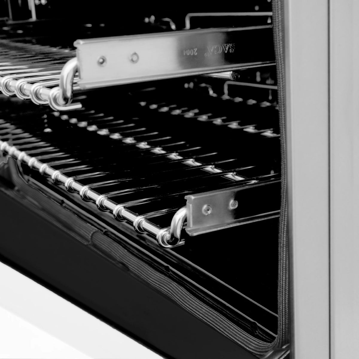 ZLINE - 30&quot; 4.0 cu. ft. Dual Fuel Range with Gas Stove and Electric Oven in Stainless Steel and White Matte Door (RA-WM-30)