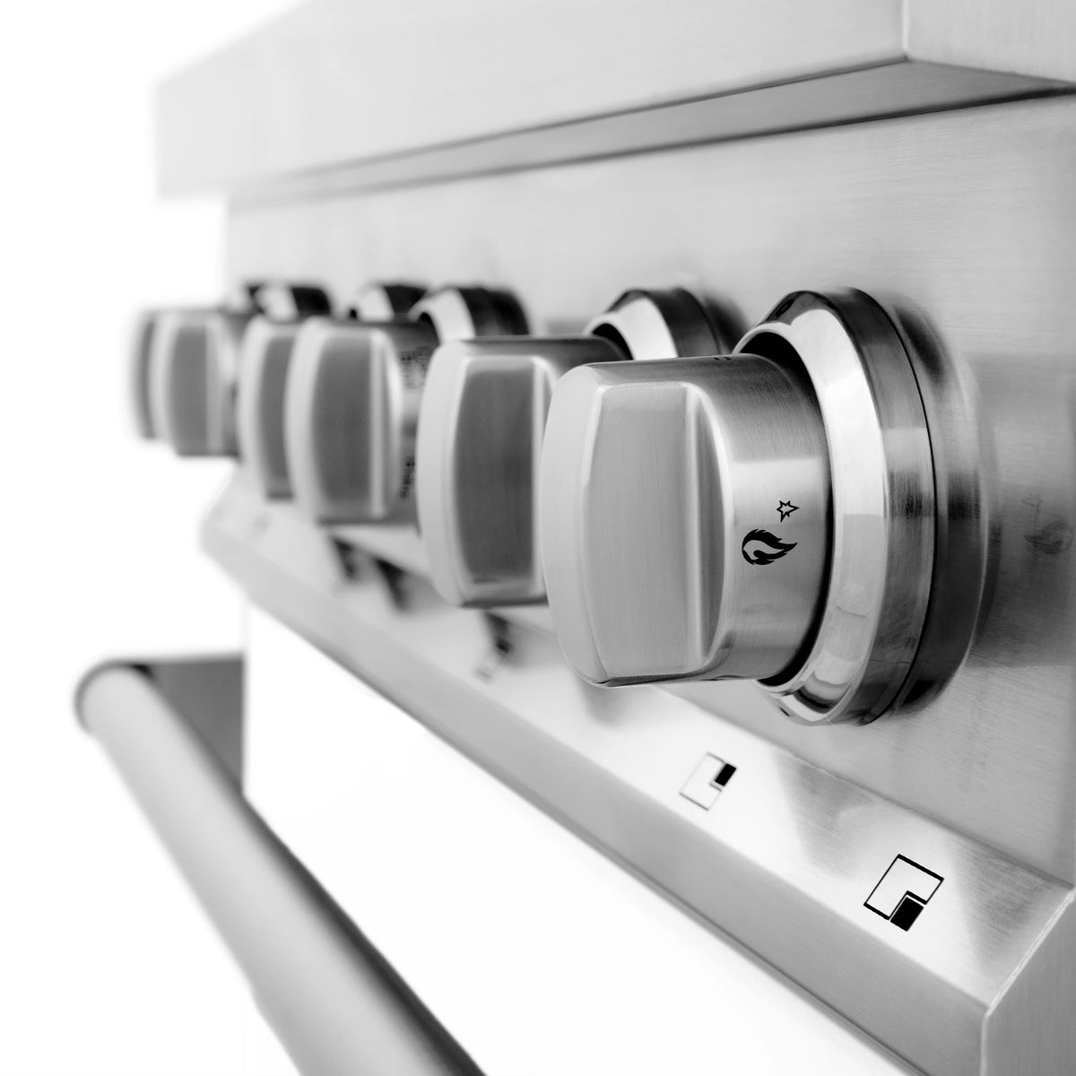 ZLINE - 30&quot; 4.0 cu. ft. Dual Fuel Range with Gas Stove and Electric Oven in Stainless Steel and White Matte Door (RA-WM-30)