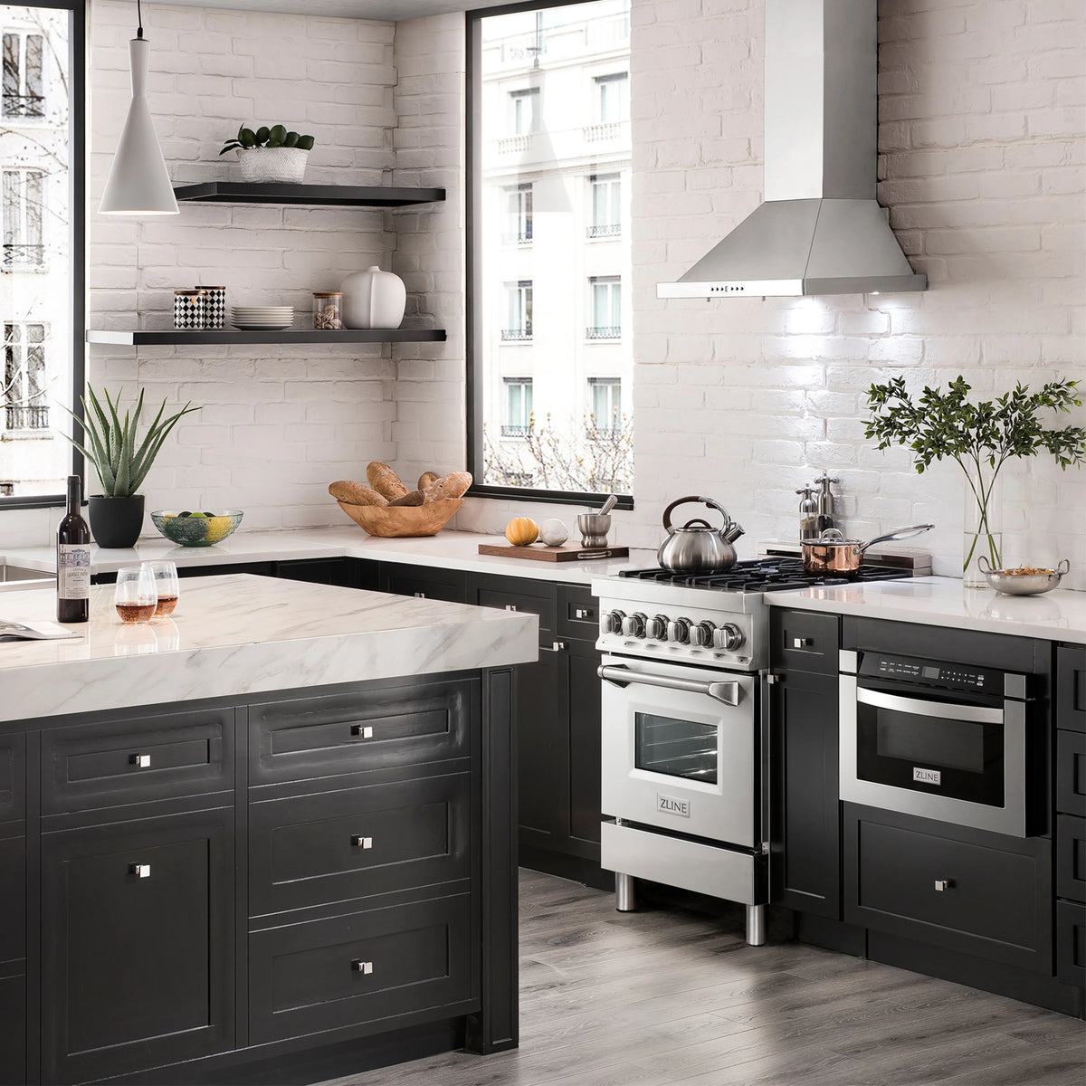 ZLINE - 24&quot; Convertible Vent Wall Mount Range Hood in Stainless Steel (KB-24)