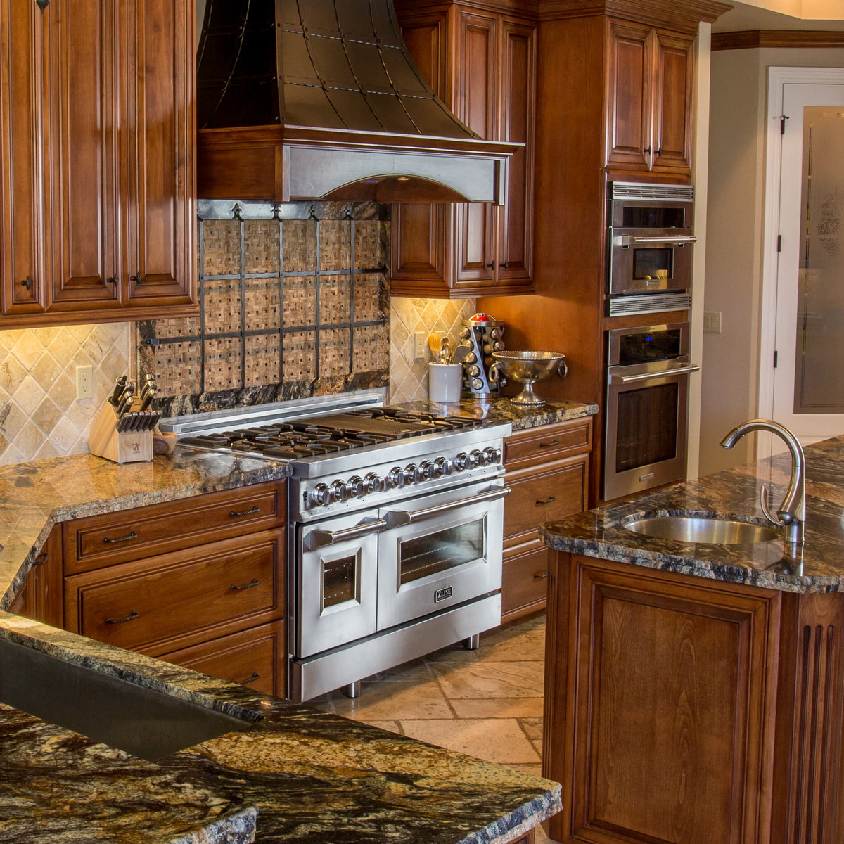 ZLINE - 46&quot; Ducted Wall Mount Range Hood Insert in Stainless Steel (698-46)