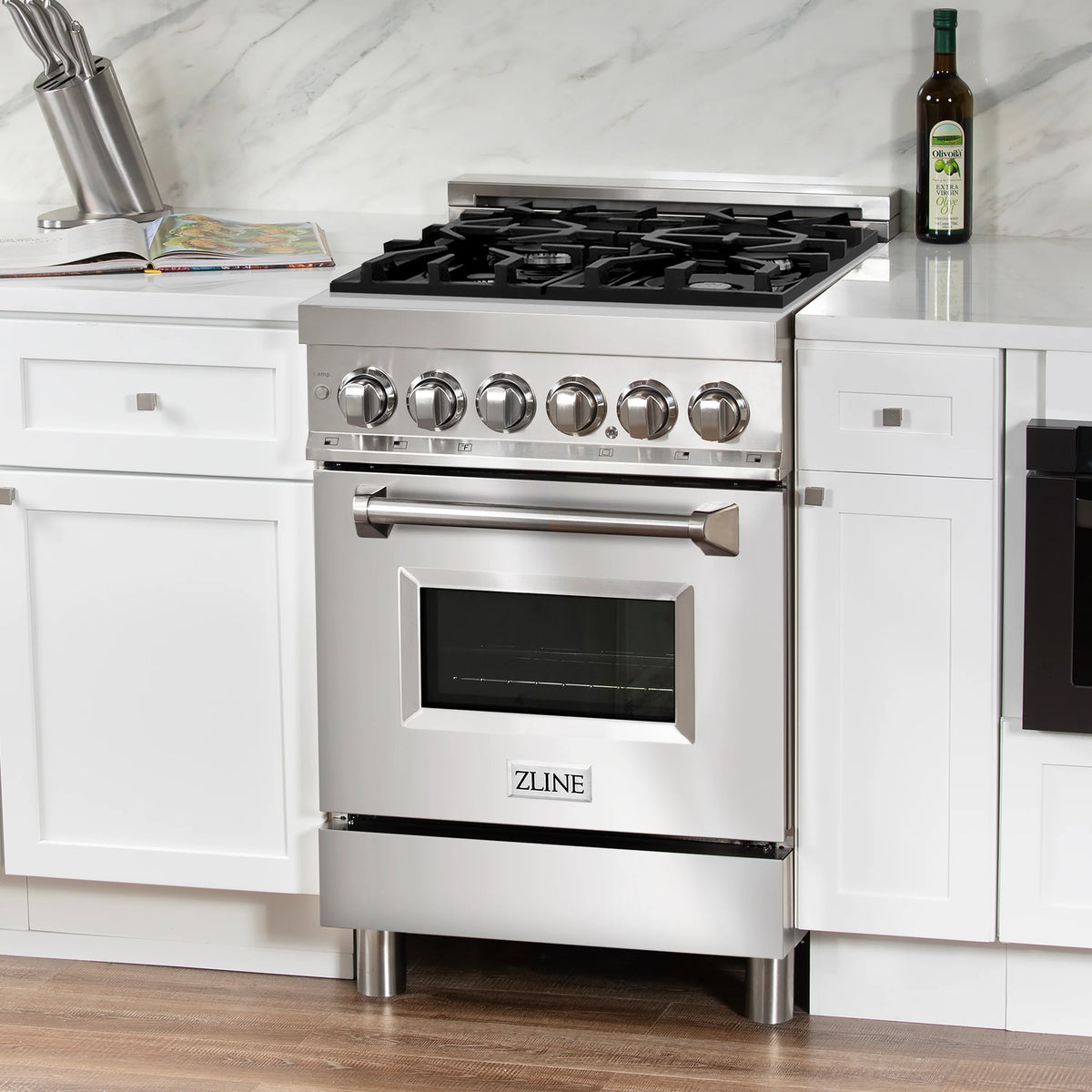 ZLINE - 24&quot; 2.8 cu. ft. Dual Fuel Range with Gas Stove and Electric Oven in Stainless Steel (RA24)