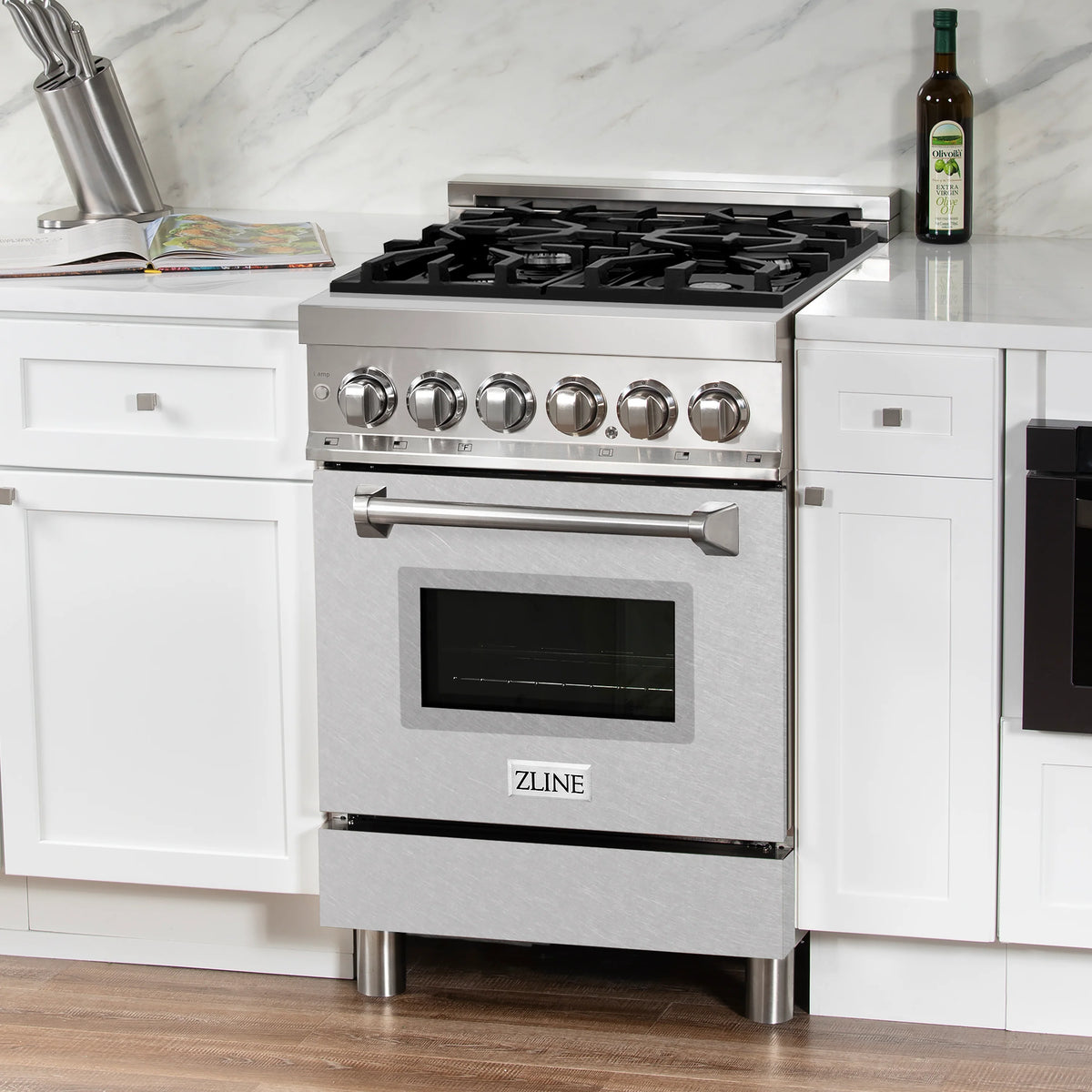 ZLINE - 24&quot; 2.8 cu. ft. Dual Fuel Range with Gas Stove and Electric Oven in Fingerprint Resistant Stainless Steel (RA-SN-24)